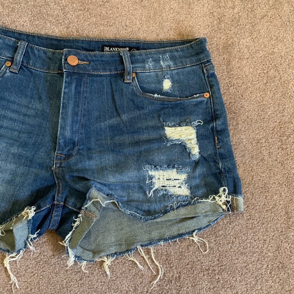 BlankNYC denim shorts - Picture 9 of 11